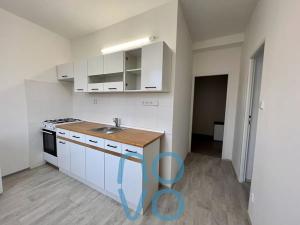 Pronájem bytu 2+1, Praha - Záběhlice, Sněženková, 59 m2