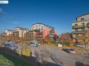 Pronájem bytu 2+kk, Praha - Štěrboholy, Andersenova, 40 m2