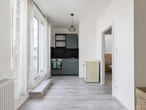 Pronájem bytu 1+kk, Praha - Libeň, náměstí Dr. Václava Holého, 22 m2
