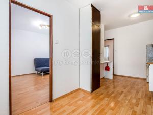 Prodej bytu 3+1, Praha - Modřany, Mazancova, 84 m2