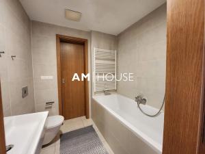Pronájem bytu 1+kk, Praha - Žižkov, Pitterova, 44 m2