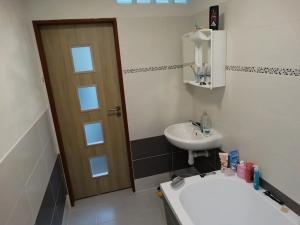 Prodej bytu 2+1, Děčín, Na Vyhlídce, 63 m2