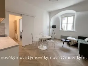 Pronájem bytu 2+kk, Pardubice, Zámecká, 41 m2