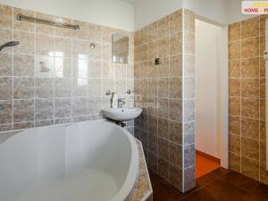 Pronájem bytu 2+1, Březová, Hlavní, 55 m2