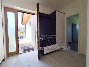 Pronájem rodinného domu, České Budějovice, 170 m2