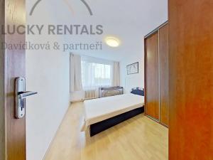 Pronájem bytu 2+kk, Praha - Prosek, Litoměřická, 42 m2