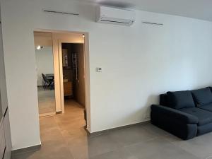 Pronájem bytu 2+kk, Praha - Karlín, Křižíkova, 60 m2