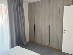 Pronájem bytu 2+kk, Praha - Karlín, Křižíkova, 60 m2