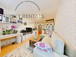 Pronájem bytu 2+kk, Praha - Prosek, Litoměřická, 42 m2