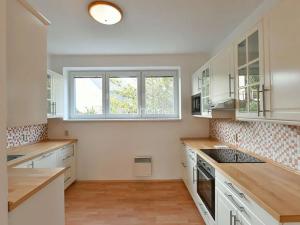 Pronájem vily, Horoměřice, Za Dvorem, 220 m2