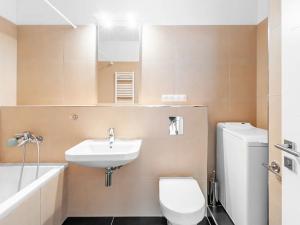 Pronájem bytu 3+kk, Praha, Na Petynce, 83 m2