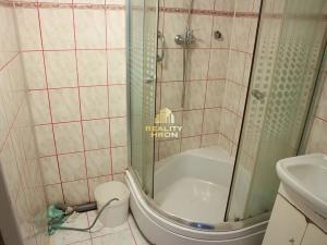Prodej bytu 2+1, Chomutov, Dřínovská, 61 m2