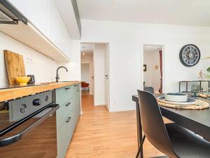 Pronájem bytu 3+kk, Praha - Hloubětín, Poděbradská, 53 m2