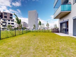 Prodej bytu 3+kk, Praha - Hloubětín, Laponská, 77 m2
