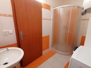 Pronájem bytu 2+kk, Praha - Libeň, Na vartě, 45 m2