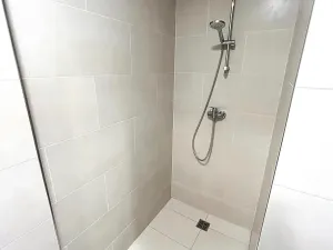 Pronájem bytu 1+kk, Praha, Poděbradská, 31 m2