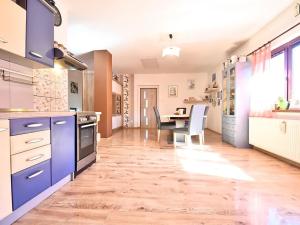 Prodej rodinného domu, Spořice, Luční, 250 m2