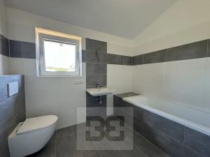 Pronájem bytu 2+kk, Rosice, Slunečná, 74 m2