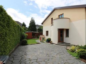 Prodej rodinného domu, Zlatníky-Hodkovice, V Břínkách, 150 m2