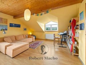 Prodej rodinného domu, Řitka, U vodojemu, 333 m2