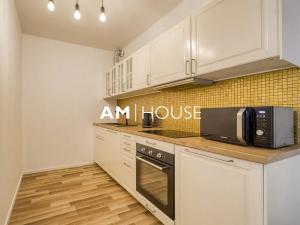 Prodej bytu 1+kk, Praha - Strašnice, Zvěřinova, 51 m2