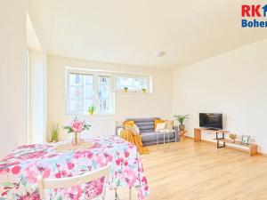 Prodej bytu 2+kk, Cerhenice, Za Cukrovarem, 49 m2