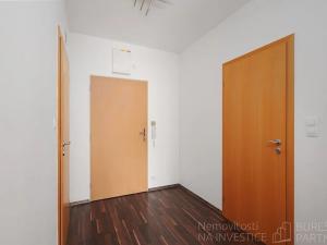 Pronájem bytu 2+kk, Praha - Vysočany, Kabešova, 53 m2