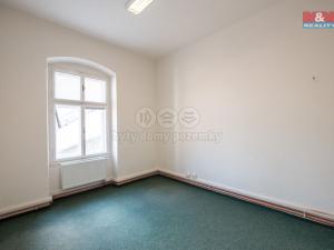 Pronájem kanceláře, Pardubice - Zelené Předměstí, 17. listopadu, 95 m2