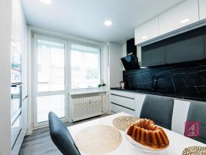 Prodej bytu 2+1, Mokrá-Horákov, 52 m2