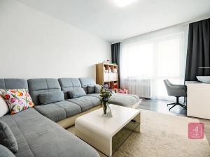 Prodej bytu 2+1, Mokrá-Horákov, 52 m2