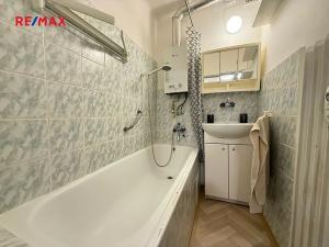 Pronájem bytu 2+1, Plzeň, Ořechová, 64 m2