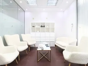 Pronájem obchodního prostoru, Praha - Karlín, Křižíkova, 13 m2