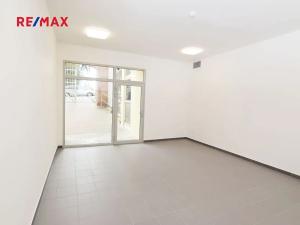 Pronájem obchodního prostoru, Nymburk, Náměstí Přemyslovců, 29 m2