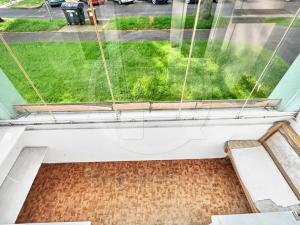 Prodej bytu 3+1, Ostrov, Kollárova, 71 m2