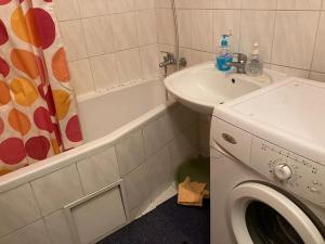 Pronájem bytu 1+1, Praha - Troja, Olštýnská, 43 m2