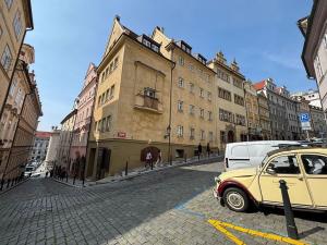 Pronájem bytu 2+1, Praha - Malá Strana, Zámecká, 47 m2