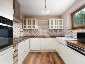 Prodej rodinného domu, Králův Dvůr, Na Vinohradech, 103 m2