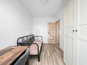 Prodej rodinného domu, Králův Dvůr, Na Vinohradech, 103 m2