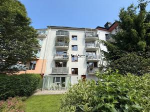 Pronájem bytu 2+kk, Praha - Suchdol, Suchdolské náměstí, 59 m2