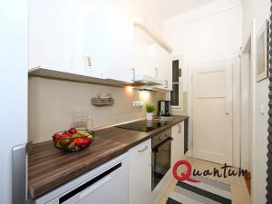 Pronájem bytu 2+kk, Praha - Nusle, Na Pankráci, 63 m2