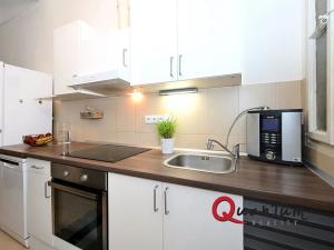 Pronájem bytu 2+kk, Praha - Nusle, Na Pankráci, 63 m2