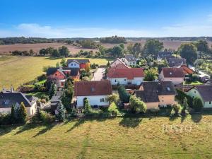 Pronájem rodinného domu, Mukařov, Kopretinová, 140 m2
