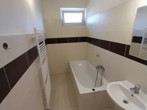 Pronájem bytu 2+1, Kunčice nad Labem, 60 m2