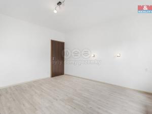 Prodej bytu 3+1, Janská, 58 m2