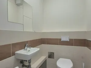 Pronájem rodinného domu, Jenštejn, Zlatnická, 90 m2