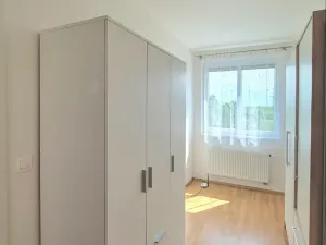 Pronájem rodinného domu, Jenštejn, Zlatnická, 90 m2