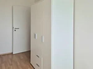 Pronájem rodinného domu, Jenštejn, Zlatnická, 90 m2