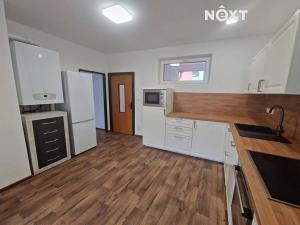 Pronájem rodinného domu, Komořany, 94 m2