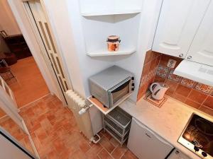 Pronájem bytu 1+kk, Praha - Střešovice, Myslbekova, 28 m2