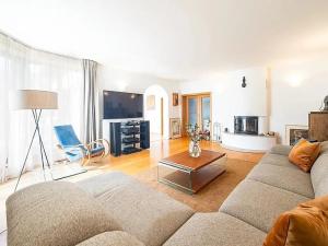 Prodej rodinného domu, Praha - Lipence, U lip, 280 m2